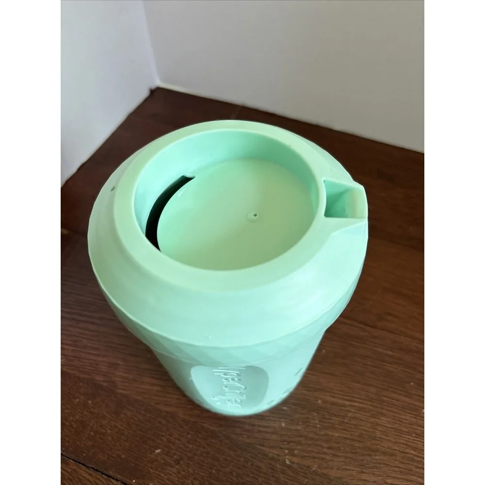 HyperChiller HC1 12.5 Oz Iced Coffee/Beverage Cooler in Mint‎ Green Open Box